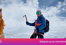 Đổ xô leo núi tuyết Trung Quốc như Vương Nhất Bác