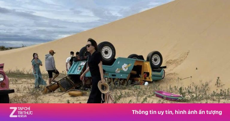 Lật xe Jeep chở khách Hàn Quốc ở Ninh Thuận Lật xe Jeep chở khách Hàn Quốc ở Ninh Thuận