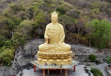 Ngắm tượng Phật dát vàng khổng lồ trong thiền viện nổi tiếng Vũng Tàu