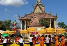 Phum sóc rộn ràng đón Tết Chôl Chnăm Thmây