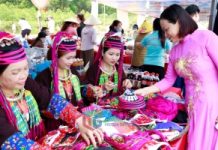 Bảo tồn và phát huy giá trị văn hoá của các làng dân tộc thiểu số