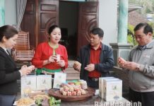 Về Vũ Bình (Hòa Bình) thưởng thức hương vị thịt chua Lạc Sơn