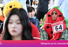 Hàn Quốc tiếp tục thi ngồi ‘vô tri’ thường niên