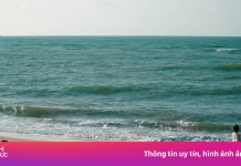 ‘Trốn ồn ào’ dịp lễ tại bãi biển xanh như ngọc ở Bà Rịa – Vũng Tàu