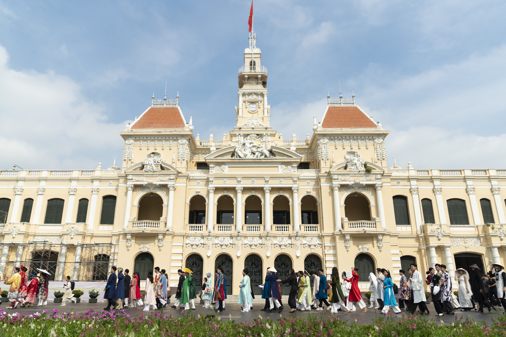 Sac mau Thanh pho Bac anh 1