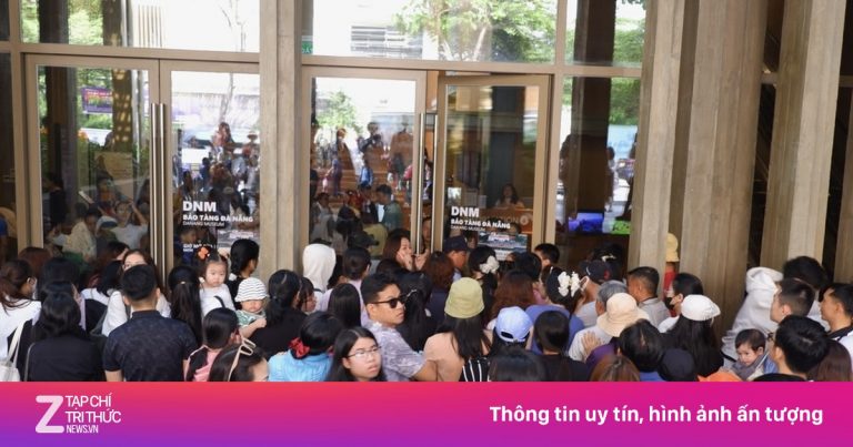 Bảo tàng Đà Nẵng tạm đóng cửa vì quá đông khách Bảo tàng Đà Nẵng tạm đóng cửa vì quá đông khách