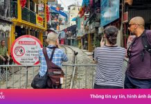 Hà Nội áp dụng ‘Vành đai an toàn đường sắt’ trên phố cà phê đường tàu