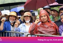 Đội mưa, hành hương về Đền Hùng ngày chính hội