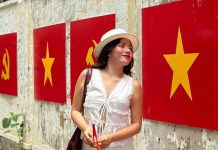 Quán cà phê treo bản đồ Việt Nam hơn 2m, khách đến 3 lần vẫn không có chỗ