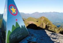 Đỉnh Ngũ Chỉ Sơn được xếp hạng là di tích danh lam thắng cảnh cấp tỉnh của Lào Cai