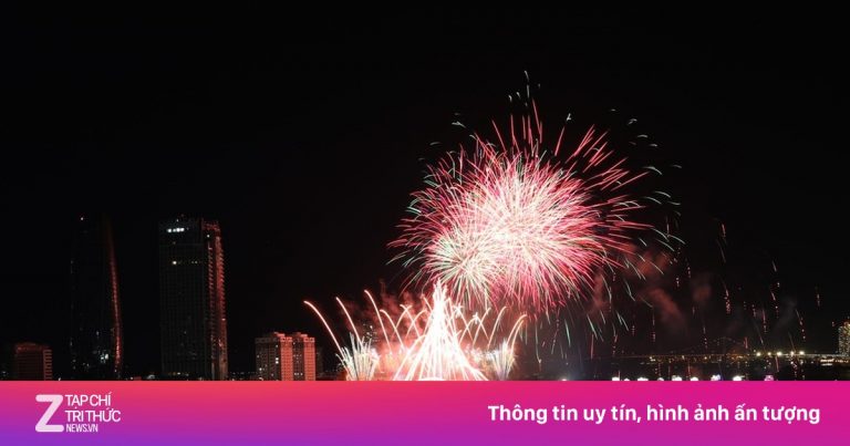 ‘Bỏng tay’ giá vé du thuyền xem pháo hoa Đà Nẵng ‘Bỏng tay’ giá vé du thuyền xem pháo hoa Đà Nẵng