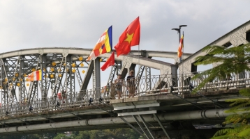 TP Huế khuyến khích phát triển du lịch tìm hiểu, trải nghiệm văn hóa Phật giáo TP Huế khuyến khích phát triển du lịch tìm hiểu, trải nghiệm văn hóa Phật giáo