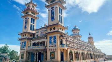 Tòa thánh Tây Ninh: Công trình kiến trúc tâm linh độc đáo Tòa thánh Tây Ninh: Công trình kiến trúc tâm linh độc đáo