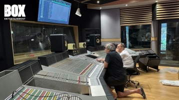 Box Entertainment: Bước tiến nâng tầm Việt Nam trên bản đồ âm nhạc thế giới Box Entertainment: Bước tiến nâng tầm Việt Nam trên bản đồ âm nhạc thế giới