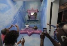 Làm mới bảo tàng để thu hút du khách