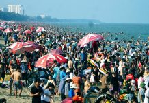Biển Sầm Sơn ‘ken’ cứng người trong kỳ nghỉ lễ 30/4-1/5