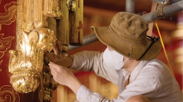 Lặng thầm “giữ lửa” cho di sản Huế Lặng thầm “giữ lửa” cho di sản Huế