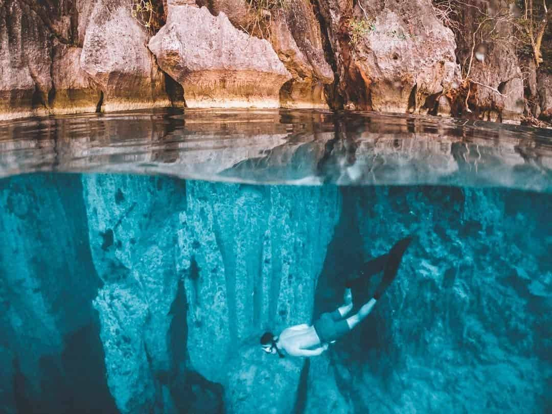 Barracuda Lake Coron Palawan3.jpg