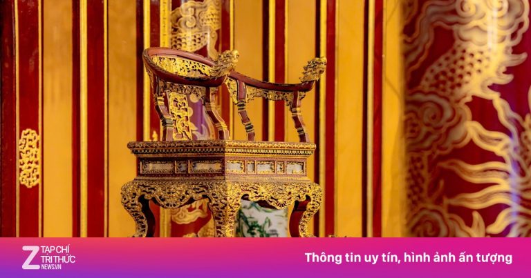 Cận cảnh ngai vua triều Nguyễn trước khi bị kẻ ‘loạn thần’ phá hỏng Cận cảnh ngai vua triều Nguyễn trước khi bị kẻ ‘loạn thần’ phá hỏng