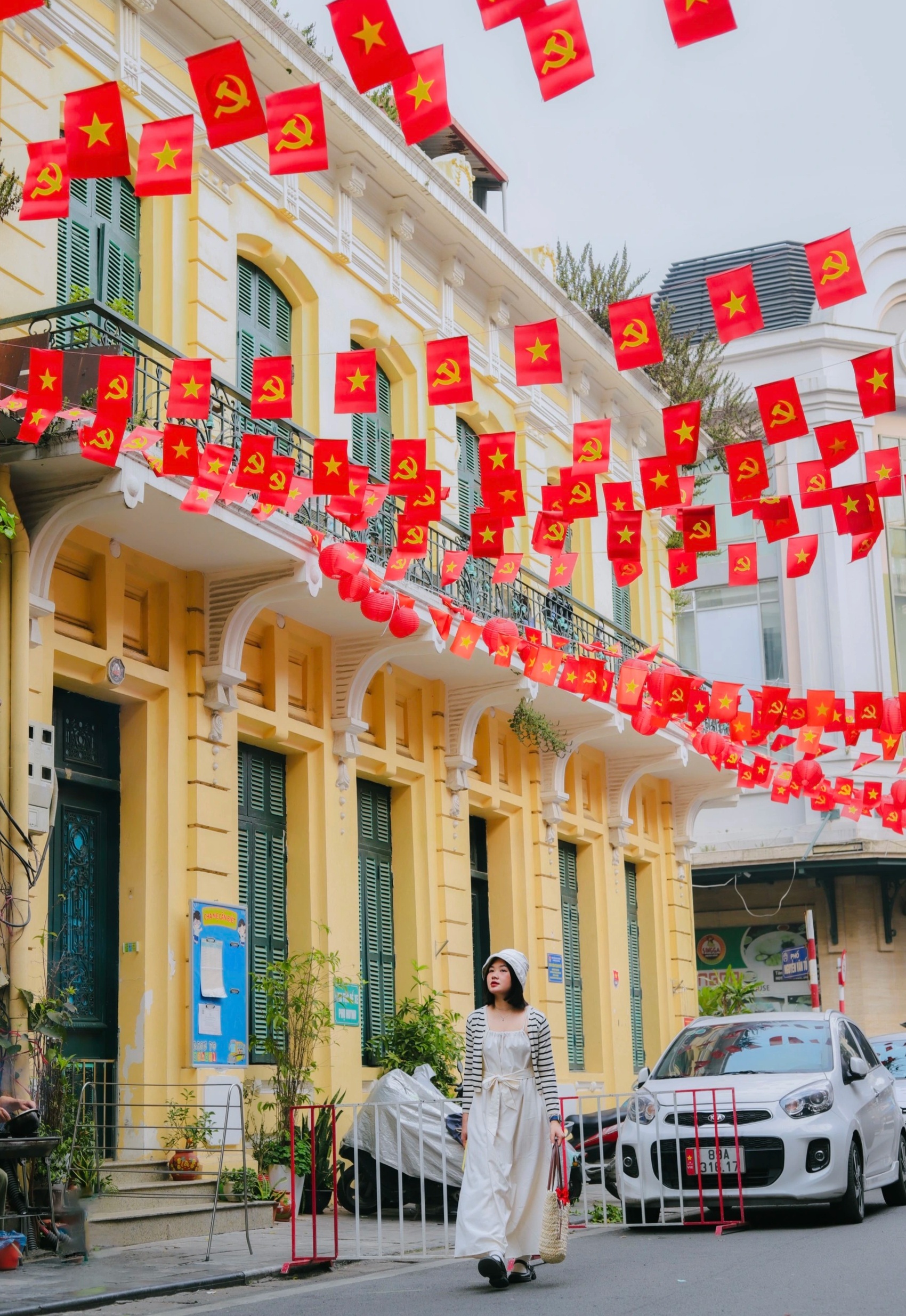 Gợi ý các điểm check-in cờ đỏ sao vàng gây sốt ở Hà Nội - 6