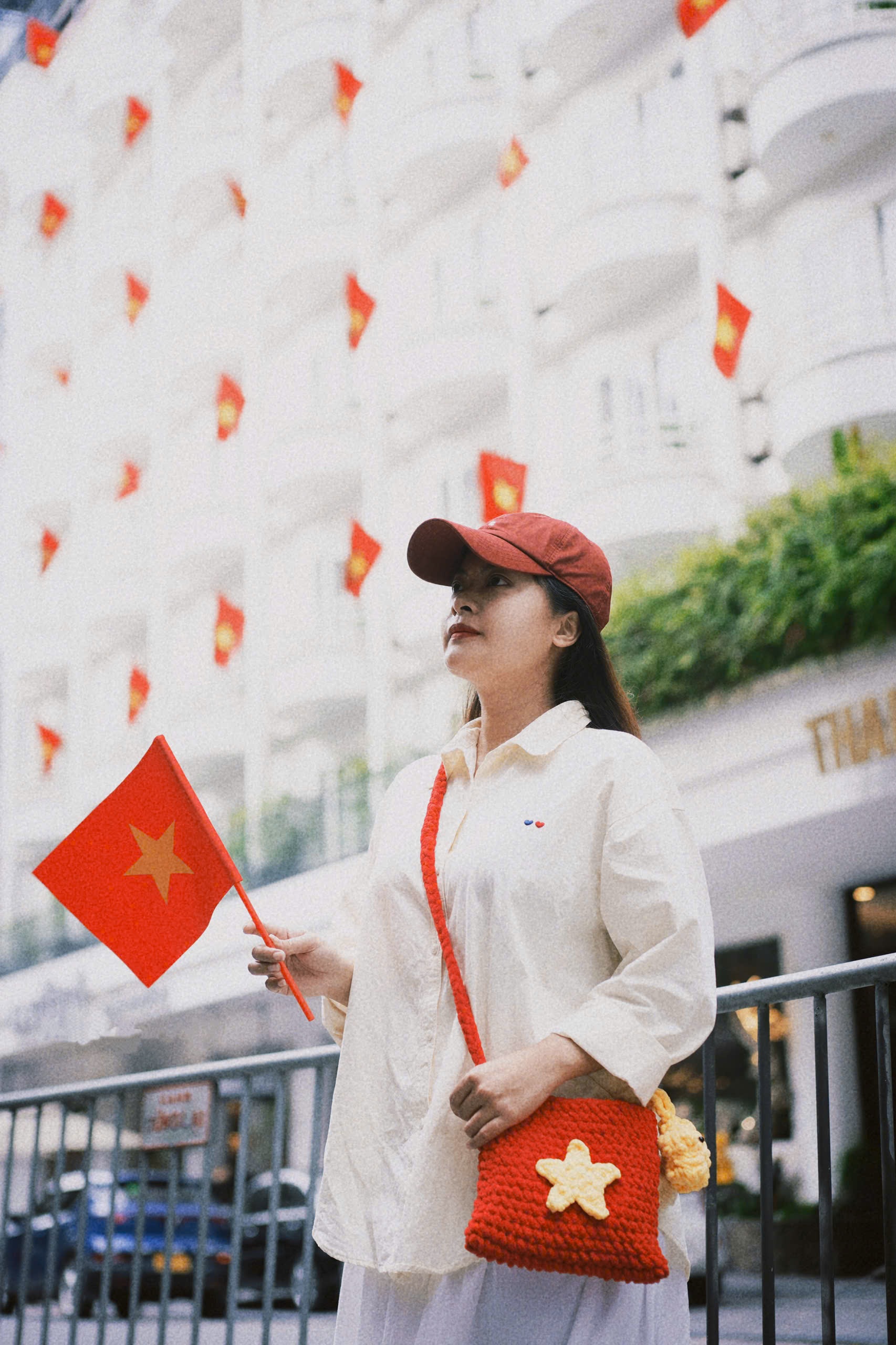 Gợi ý các điểm check-in cờ đỏ sao vàng gây sốt ở Hà Nội - 2