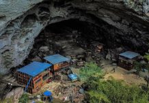 Cuộc sống trong ngôi làng hang động cuối cùng còn sót lại ở xứ tỷ dân