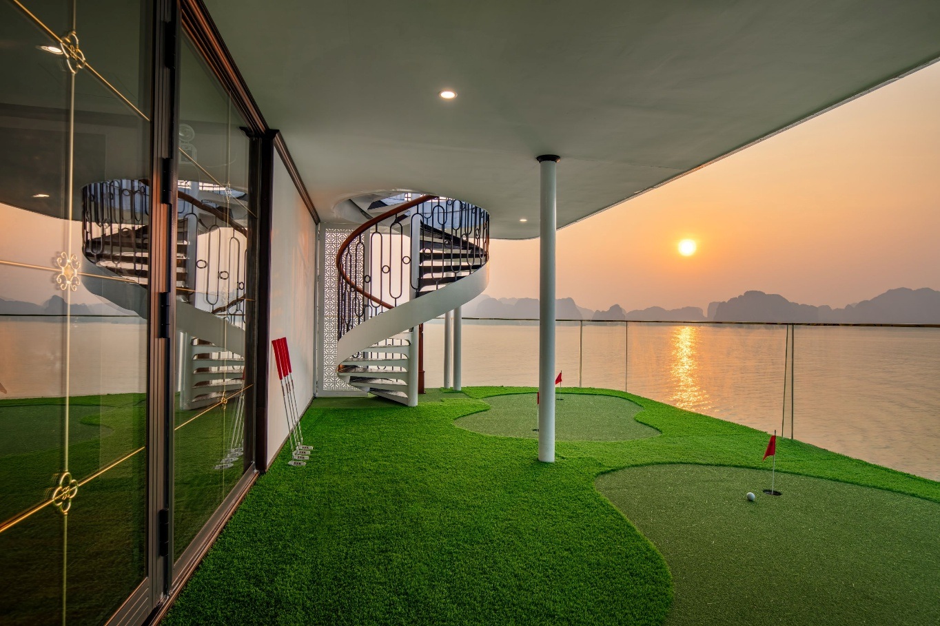 Ra mắt du thuyền Indochine Grand - Tinh hoa giữa vịnh Hạ Long - 4
