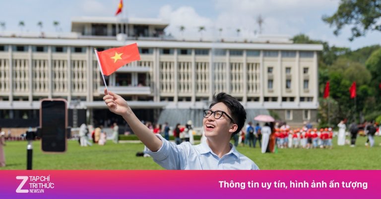 Du lịch TP.HCM thu hơn 7.000 tỷ dịp lễ 30/4-1/5, gấp đôi năm ngoái Du lịch TP.HCM thu hơn 7.000 tỷ dịp lễ 30/4-1/5, gấp đôi năm ngoái