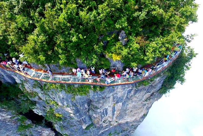 Du lịch mạo hiểm bùng nổ ở Trương Gia Giới - Ảnh 1.