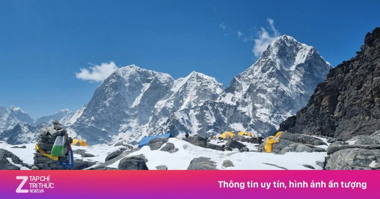 Du khách Ấn Độ tử vong trên đỉnh Everest Du khách Ấn Độ tử vong trên đỉnh Everest