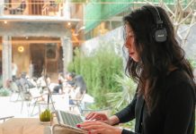 Khách gọi ly cà phê “cắm rễ” cả ngày, ứng xử sao với người ngồi lâu gọi ít?