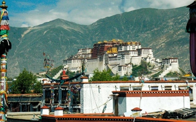 Vẻ đẹp của tu viện Drepung – một trong những tu viện lớn nhất Tây Tạng Vẻ đẹp của tu viện Drepung – một trong những tu viện lớn nhất Tây Tạng