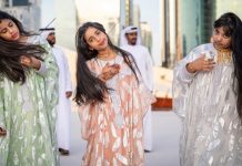 Điều ít biết về điệu múa của dàn thiếu nữ hất tóc chào đón Tổng thống Trump