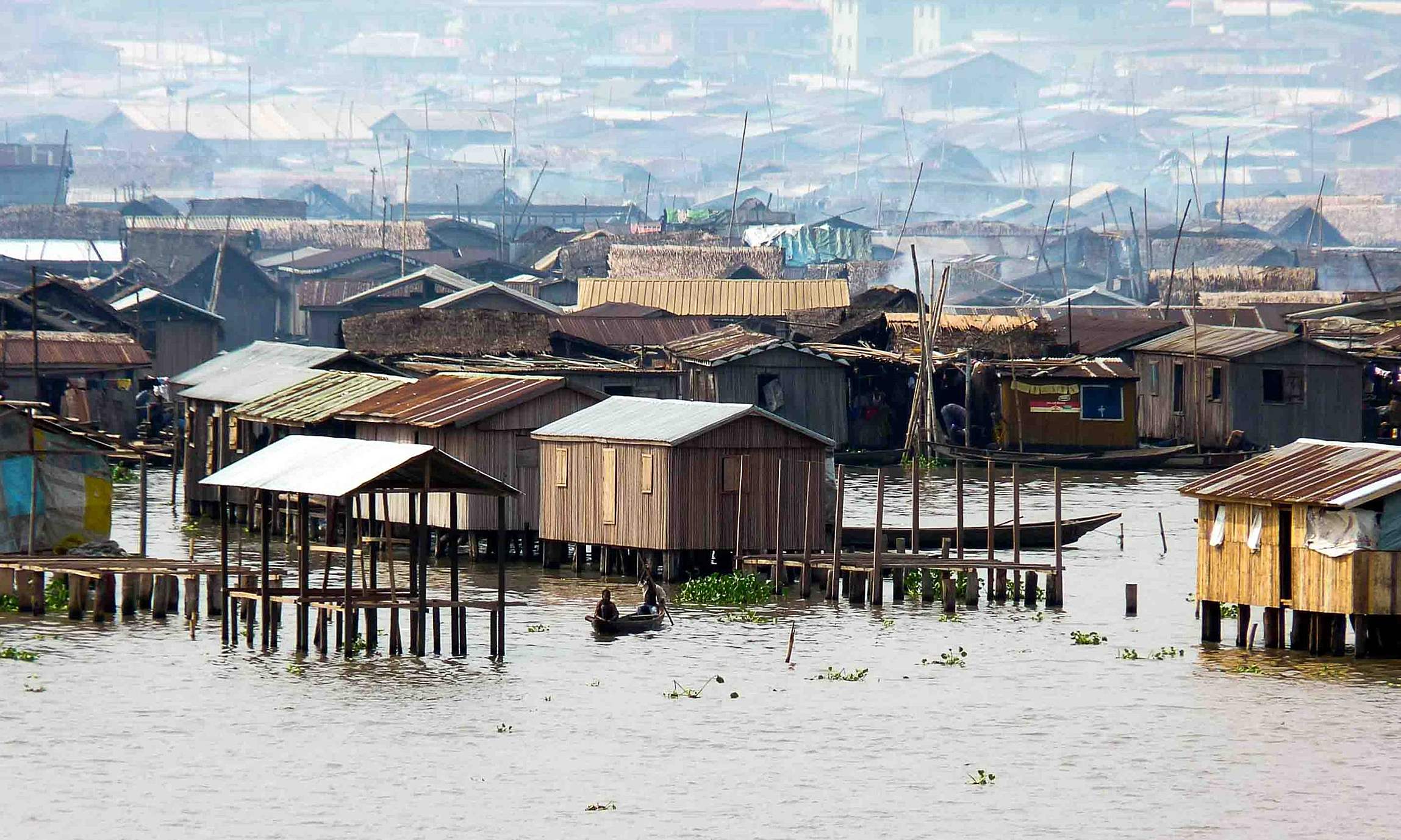 Khu ổ chuột 'Venice của châu Phi'