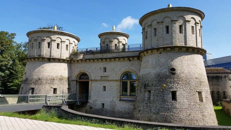 Du lịch Luxembourg cho bạn những cảm giác và trải nghiệm hoàn toàn khác biệt Du lịch Luxembourg cho bạn những cảm giác và trải nghiệm hoàn toàn khác biệt