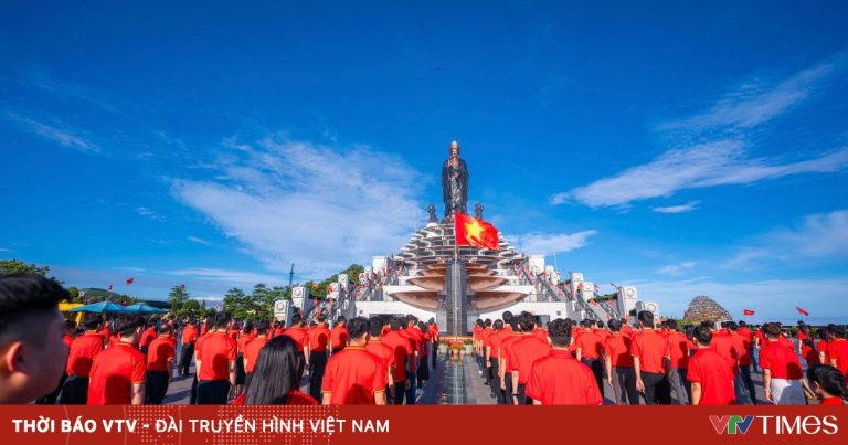 Du lịch lịch sử hút khách dịp Đại lễ Du lịch lịch sử hút khách dịp Đại lễ