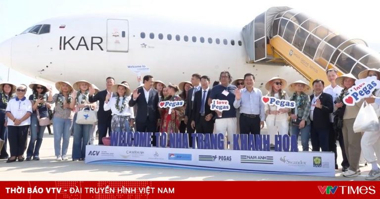 Từ Khabarovsk đến Cam Ranh: Một hành trình, nhiều kỳ vọng. Từ Khabarovsk đến Cam Ranh: Một hành trình, nhiều kỳ vọng.
