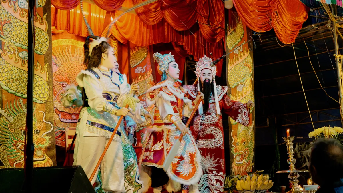 Khánh Hòa rộn ràng mùa lễ hội. - Ảnh 3.