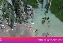 Cảnh ngôi làng ở Thuỵ Sĩ chìm trong nước qua ảnh vệ tinh