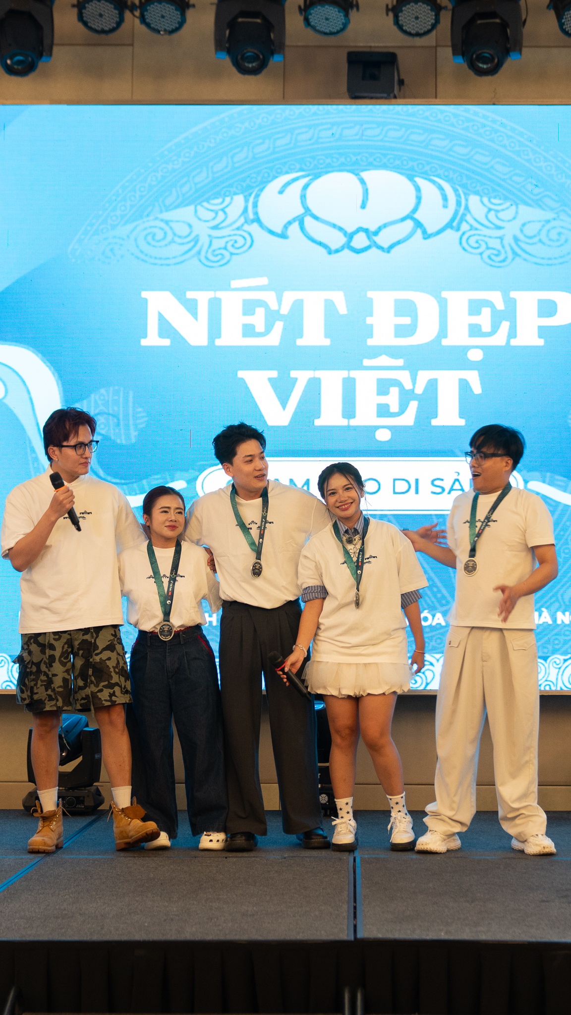 Net dep Viet mua 3 anh 33