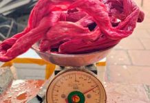 Mua 2,2kg cua ở Hạ Long, khách bức xúc tốn thêm 500.000 đồng tiền dây buộc