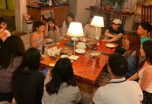 Không gian độc đáo: Nơi người lạ nấu ăn, khiêu vũ và trò chuyện đến sáng