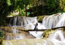 Thác nước ở Thanh Hóa hút khách tắm mát, ăn đặc sản 2 chân béo ngậy, thơm ngon