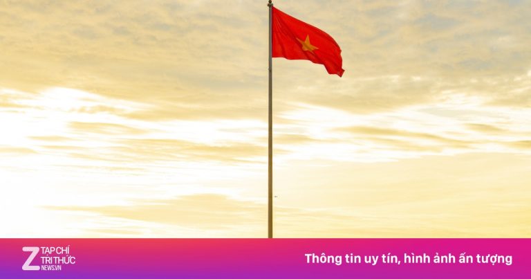 Lễ chào cờ ‘tuyệt đối điện ảnh’ tại Khánh Hòa ngày đầu sau sáp nhập Lễ chào cờ ‘tuyệt đối điện ảnh’ tại Khánh Hòa ngày đầu sau sáp nhập