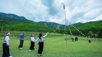 Phát triển du lịch gắn với bảo tồn văn hóa đồng bào Mường tại Bắc Trà My Phát triển du lịch gắn với bảo tồn văn hóa đồng bào Mường tại Bắc Trà My