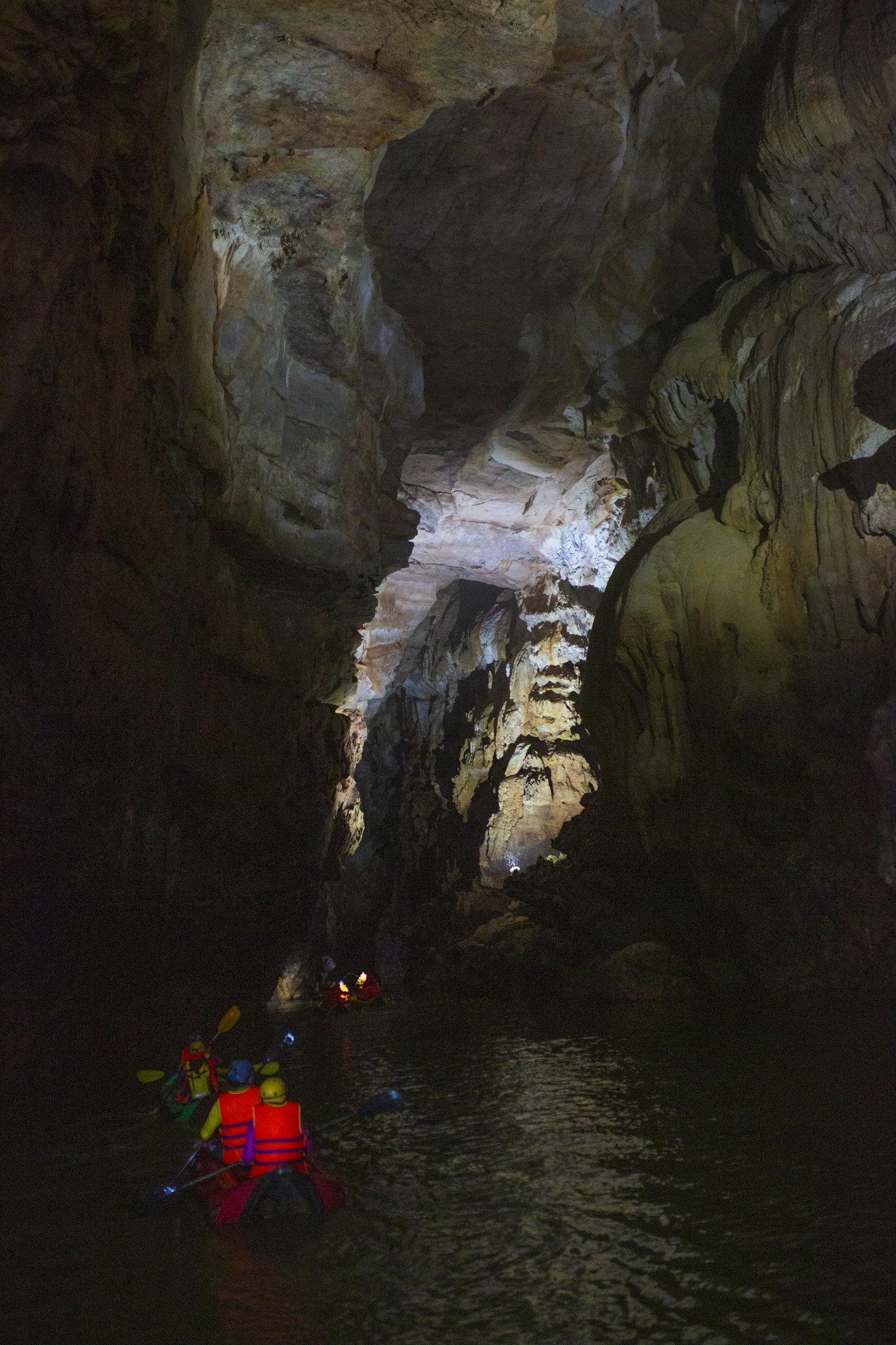 4500 met dong phong nha anh 4