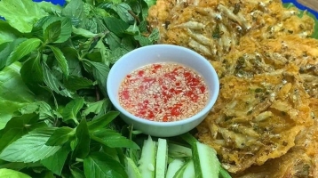 Lao xao mùa giũ cá cơm sông trên sông Tiền, sông Hậu Lao xao mùa giũ cá cơm sông trên sông Tiền, sông Hậu