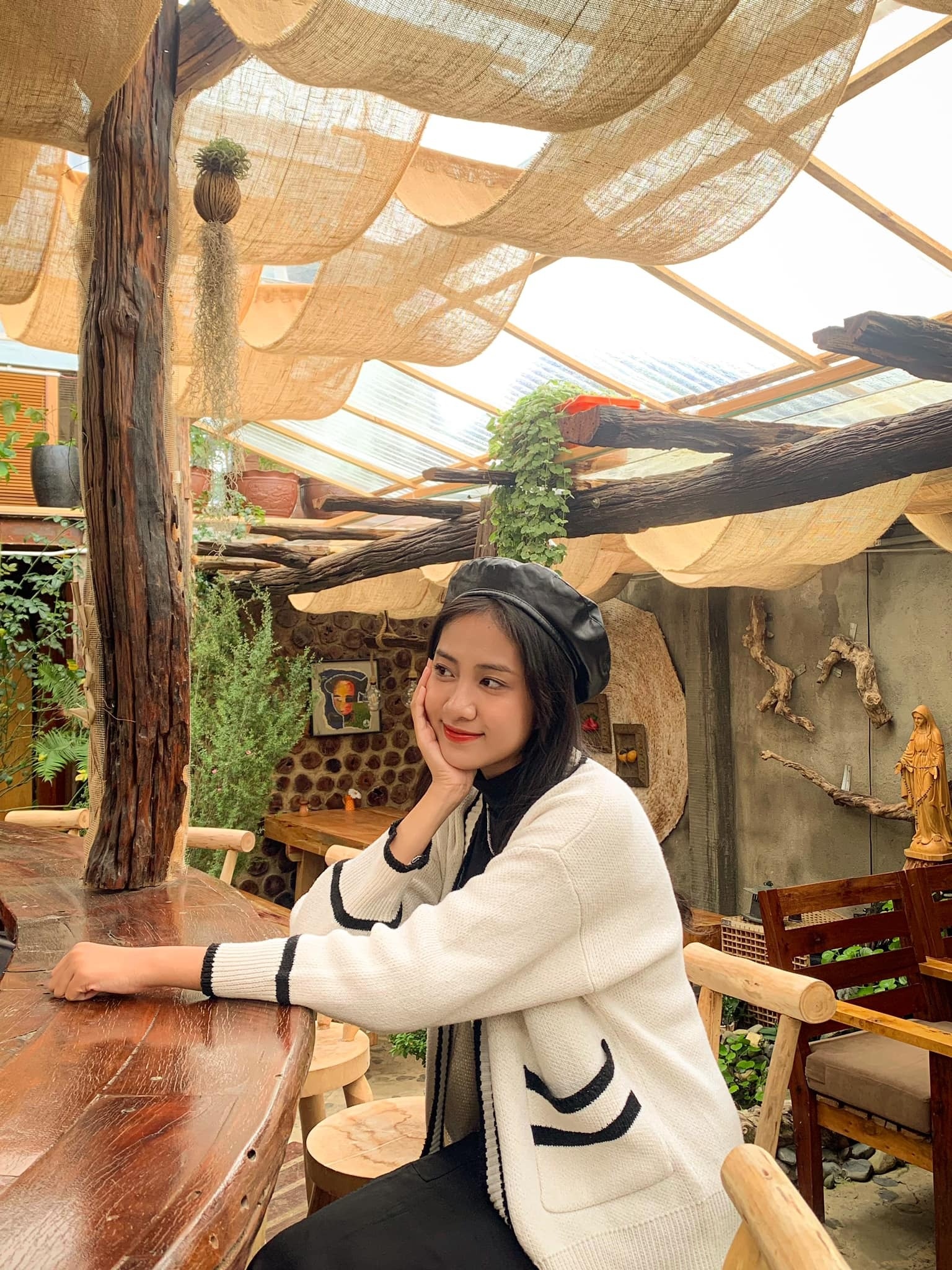 Hoa hau Ha Truc Linh anh 18