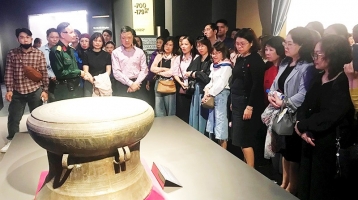 Văn hóa cổ truyền và văn hóa truyền thống Văn hóa cổ truyền và văn hóa truyền thống