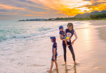 Bãi biển hoang sơ ở miền Trung nằm ven đường quốc lộ, cảnh đẹp yên bình